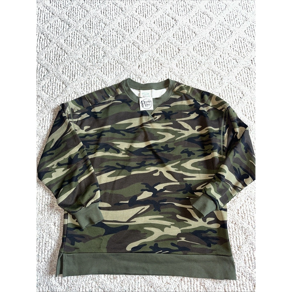 Womens‎ Boutique Camo Crewneck Sweatshirt NEW Small